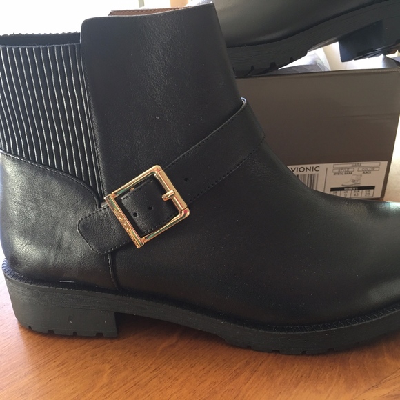 vionic mara boot